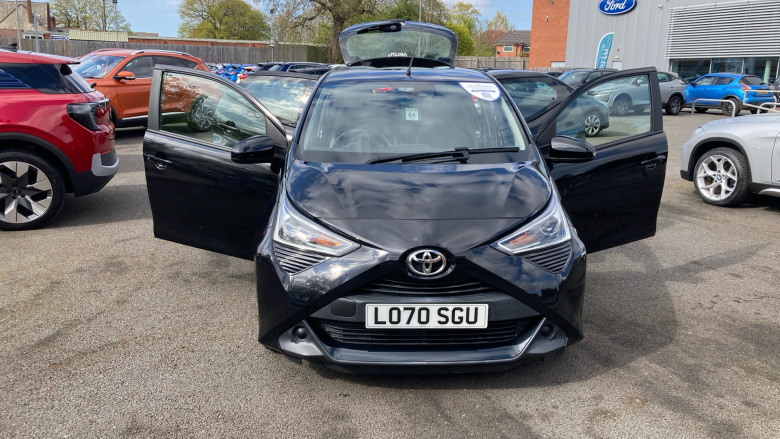 Toyota Aygo 1.0 VVT-i X-Play TSS 5dr x-shift Petrol Hatchback
